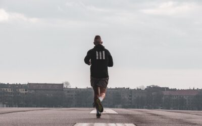 Co robić przed bieganiem, żeby uniknąć kontuzji? Poradnik dla biegaczy